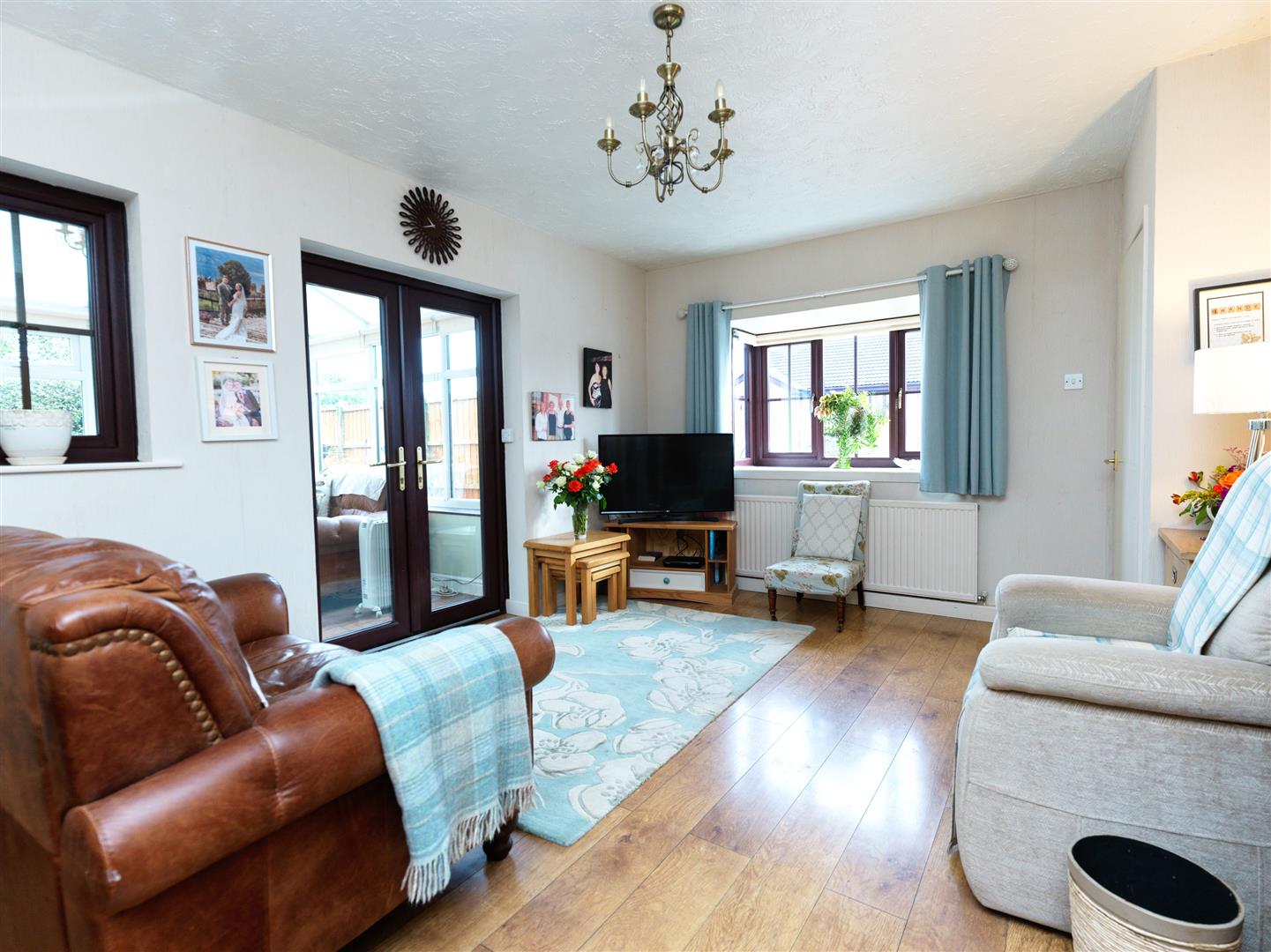 31, Jasmine Gardens, Oswestry, SY11 1UA Estate Agents & Auctioneers